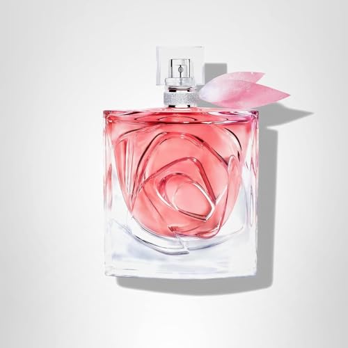 Lancôme La Vie Est Belle Rose Extraordinaire rose bouquet image, evoking romantic fragrance moments.