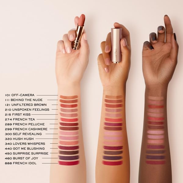 Lancôme L'Absolu Rouge Intimatte hydration emphasis icon for long-lasting moisture.