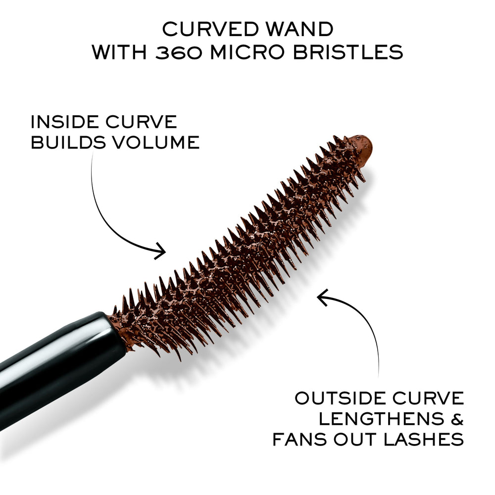 Lancôme Lash Idôle brown mascara application close-up with volume tips.