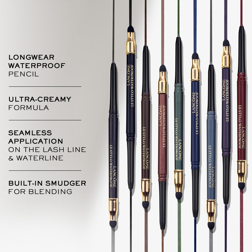 Lancôme Le Stylo applied along lash line for precise definition