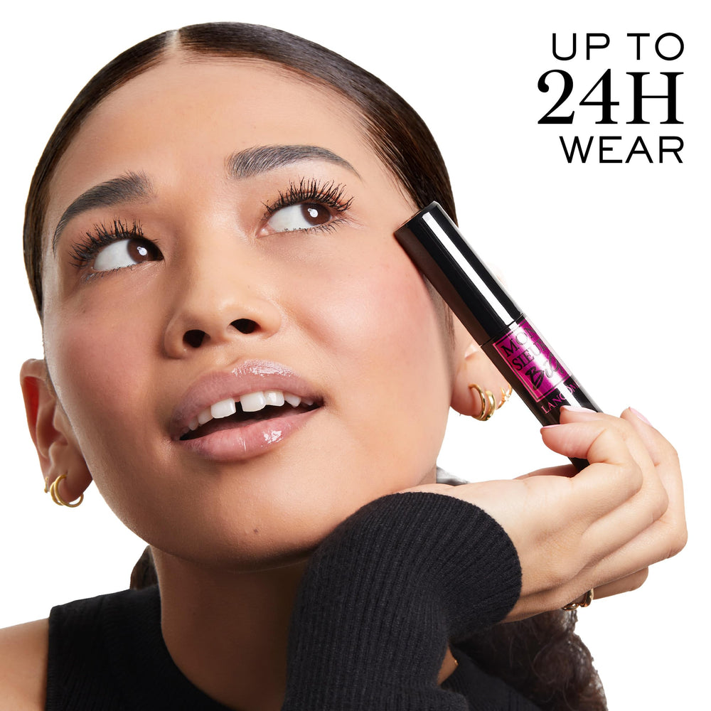 Lancôme Monsieur Big Mascara smudge-proof shot emphasizes clean lashes all day