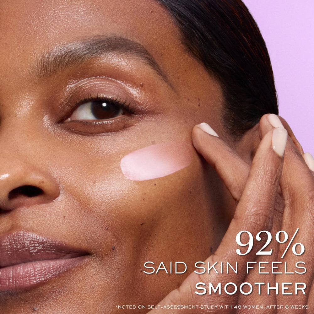 Lancôme Rénergie night-cream texture swatch reveals rich, hydrating cream.