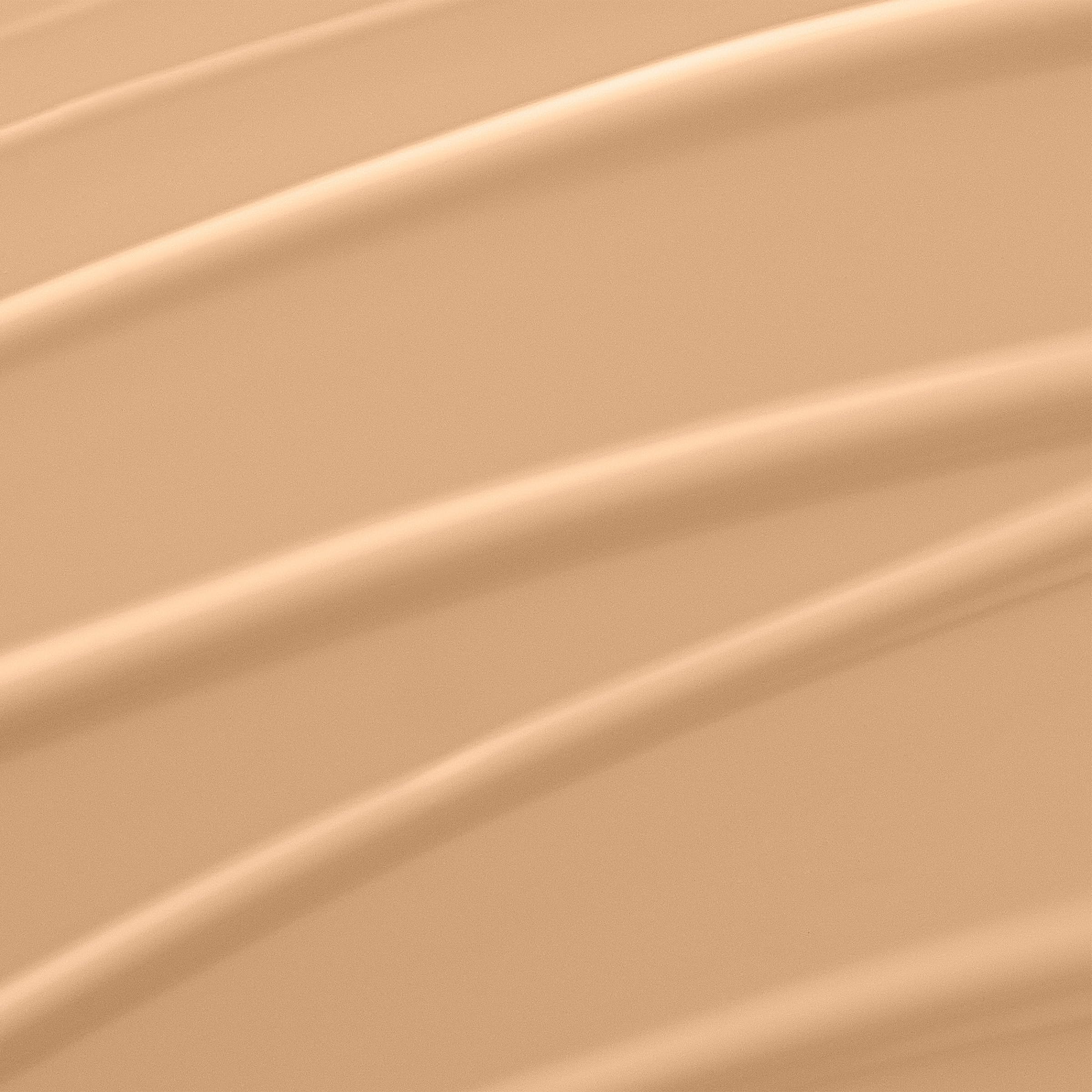 Lancôme Renergie Lift Foundation swatch on skin demonstrating medium-to-full coverage.