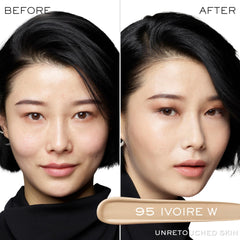 Lancôme Teint Idole Ultra Wear applicator close-up for precise concealment.