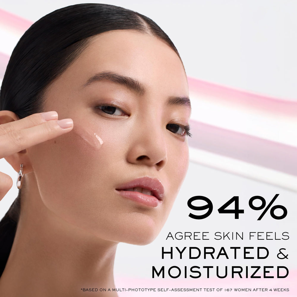 lancome tonique confort application on face shows easy, light spread without residue