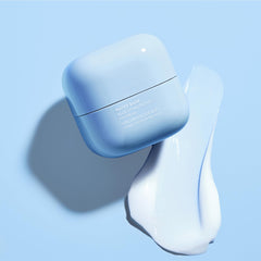 LANEIGE texture close-up of blue hyaluronic cream illustrating lightweight hydration