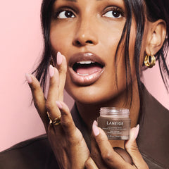 LANEIGE close-up of murumuru seed illustration highlighting emollience