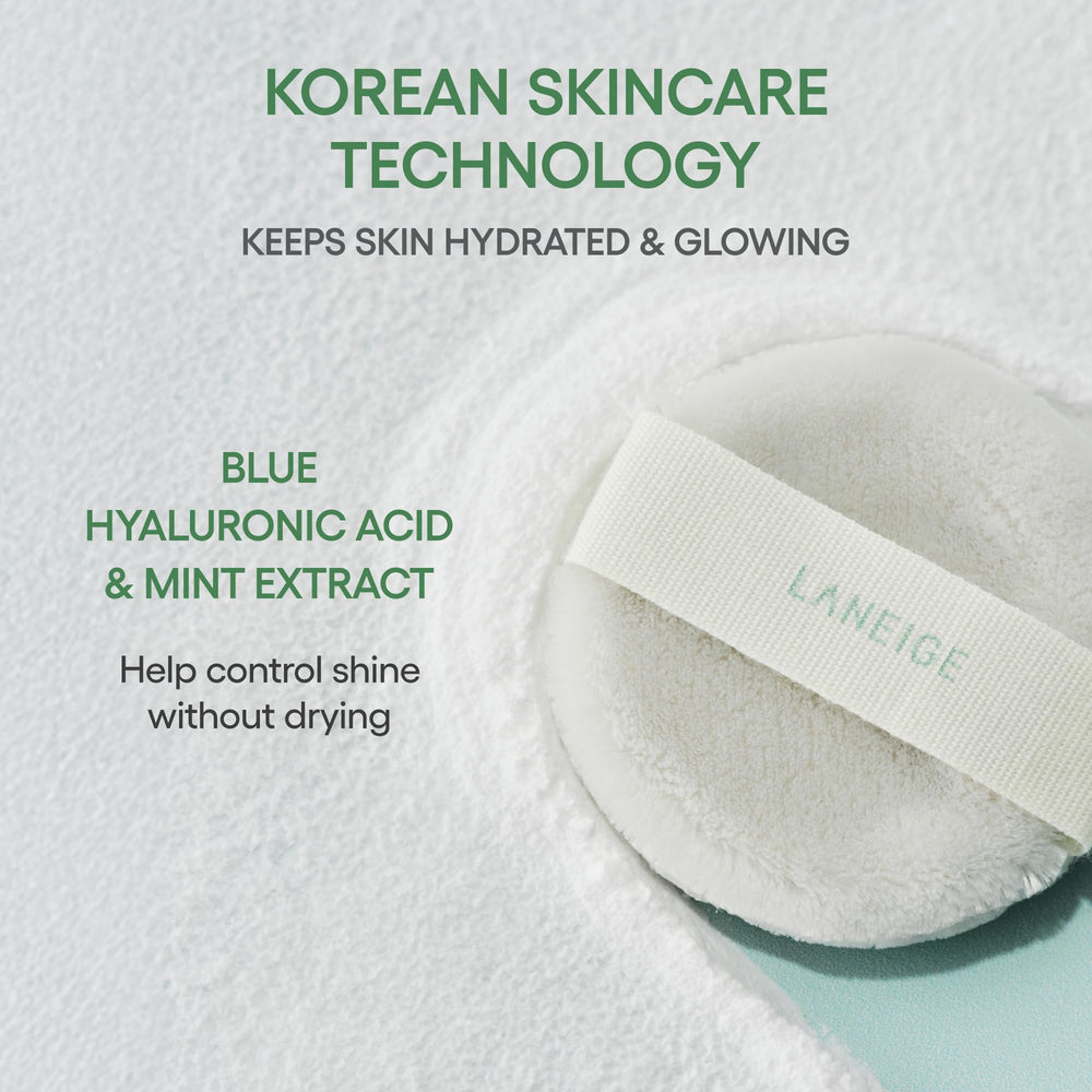 LANEIGE powder texture macro showing ultra-fine particles for smooth finish