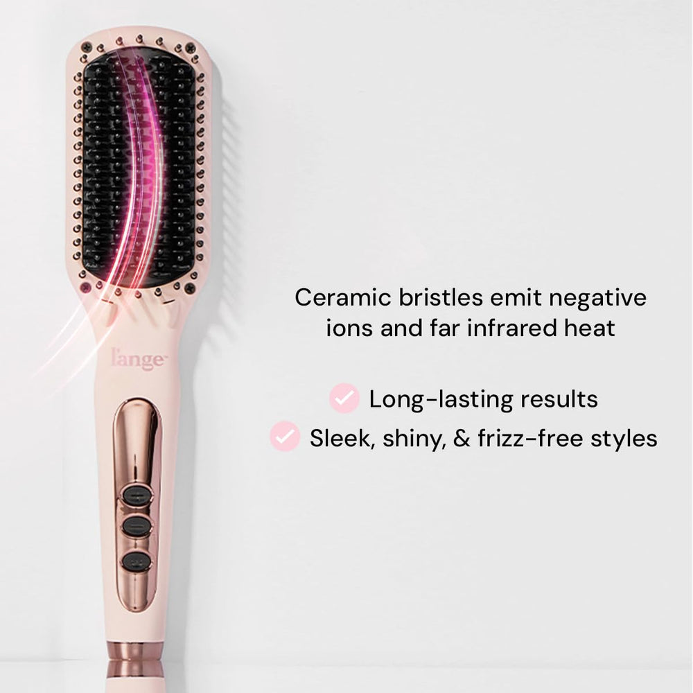 L'ANGE HAIR Le Vite brush with ion technology promotes glossy, hydrated hair
