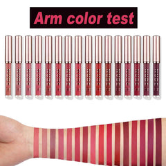 LANGMANNI lipstick applicator closeup demonstrates precise, smooth application.