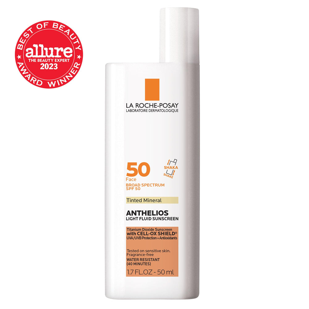 La Roche-Posay close-up texture of lotion absorbed quickly for matte feel