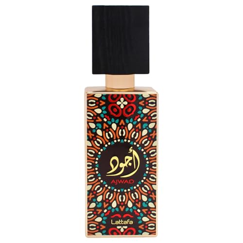 Lattafa Ajwad base notes visual capturing cedar and vanilla warmth for lasting scent