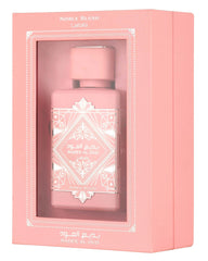 Lattafa Bade'e Al Oud Noble Blush bottle emphasis on warm musk and finish