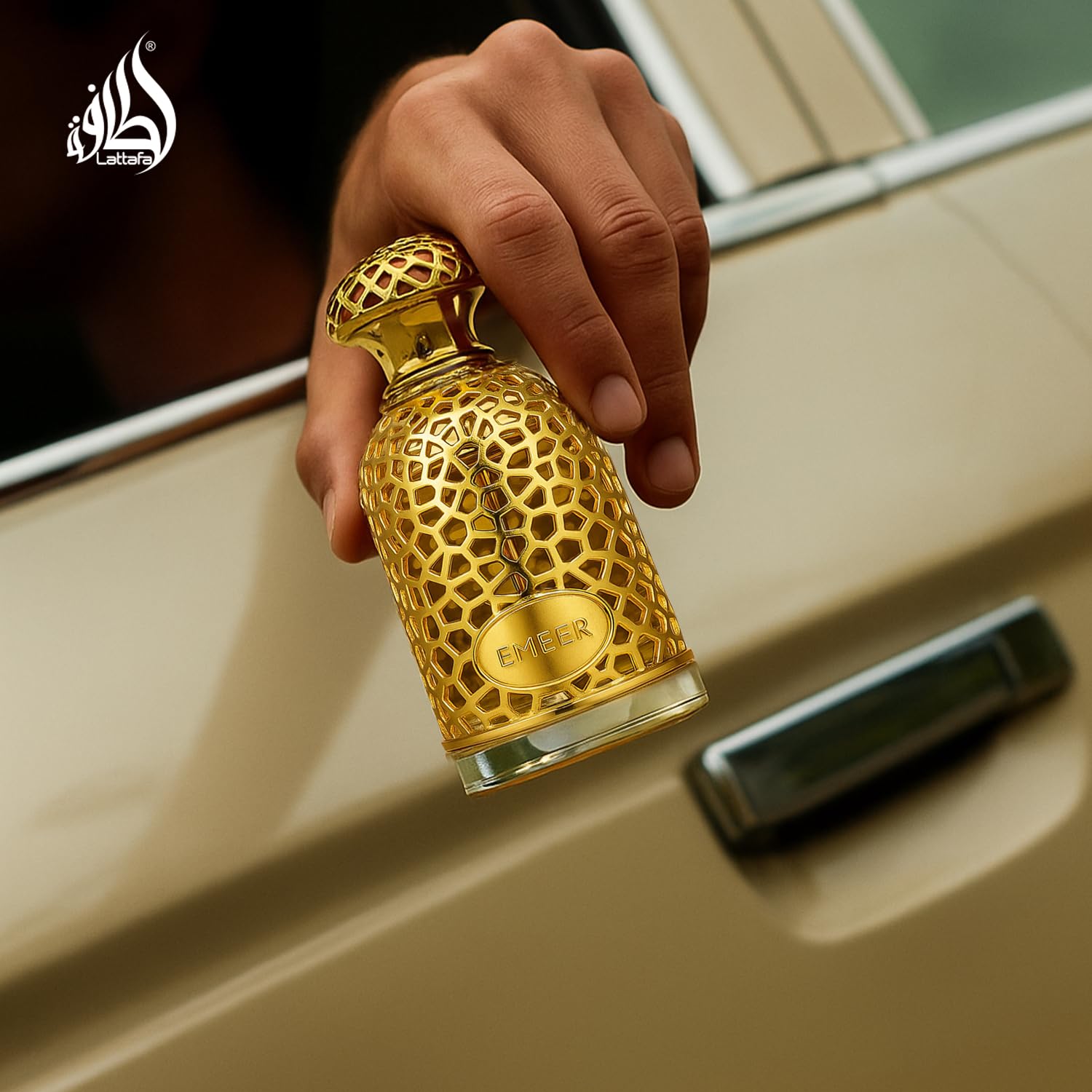 Lattafa Emeer box packaging, premium unisex scent presentation.