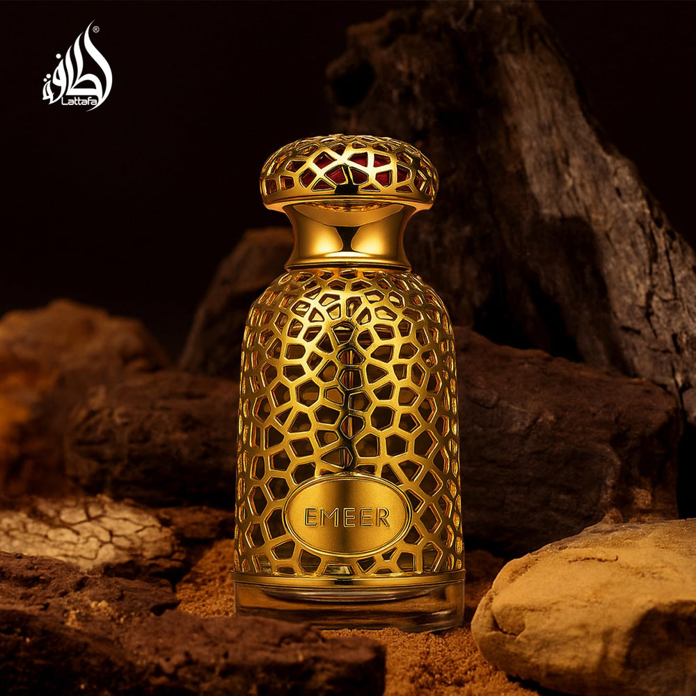Lattafa Emeer scent notes wood, warm, inviting base notes.