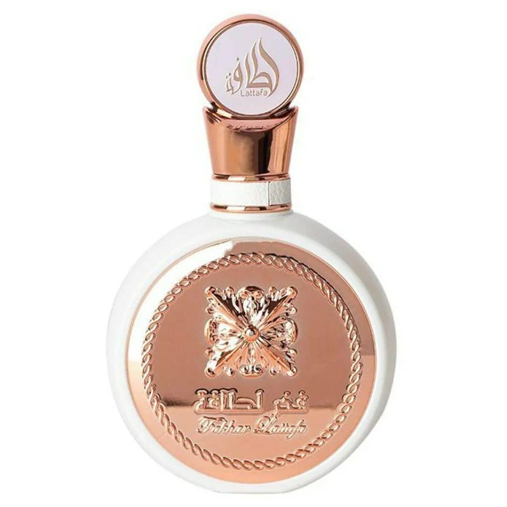 Lattafa Fakhar bottle front shows elegant floral packaging for daytime confidence.