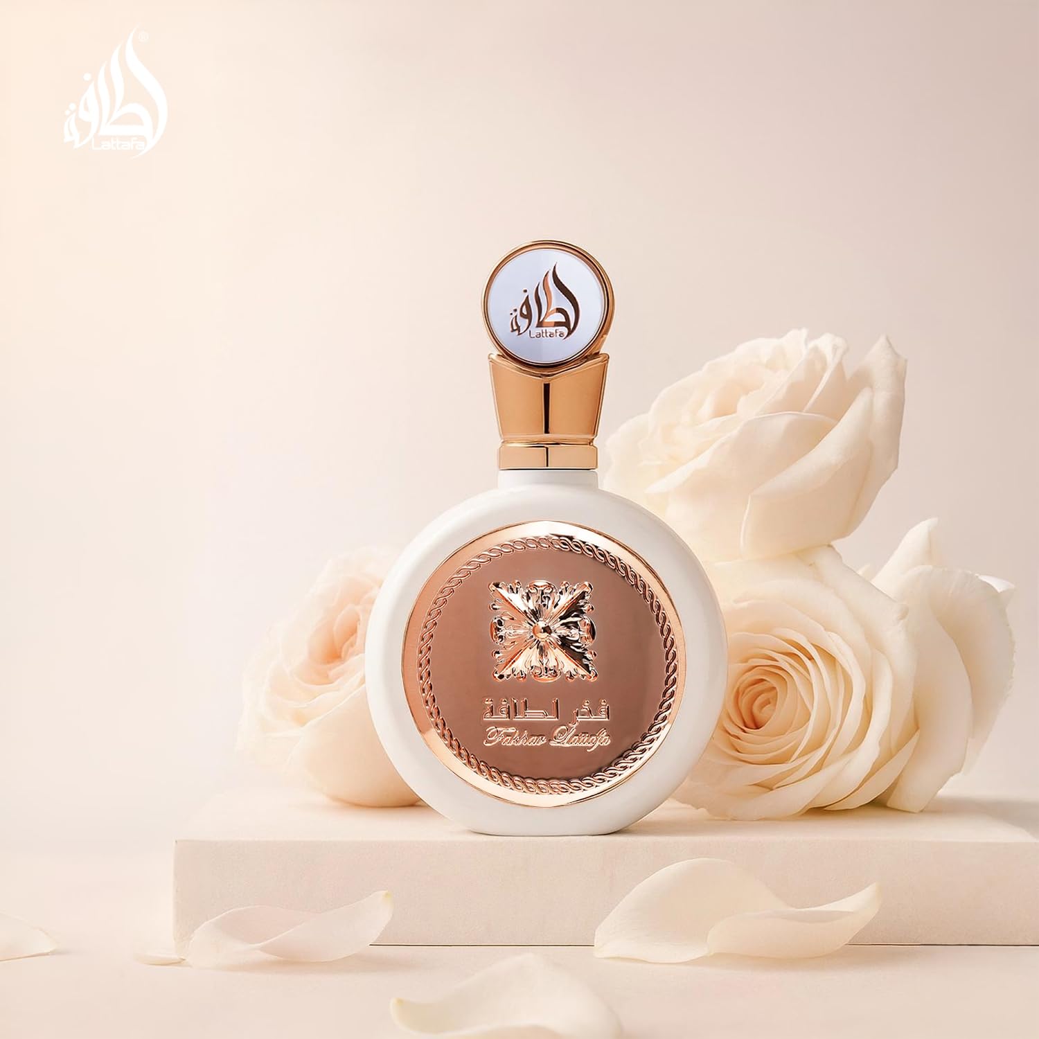Lattafa Fakhar floral bouquet with gardenia and rose for romantic evenings.