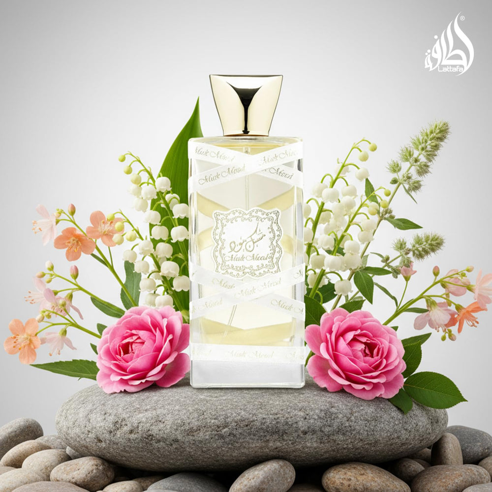 Lattafa Musk Mood mist-dispense ensures easy, controlled fragrance at any moment.