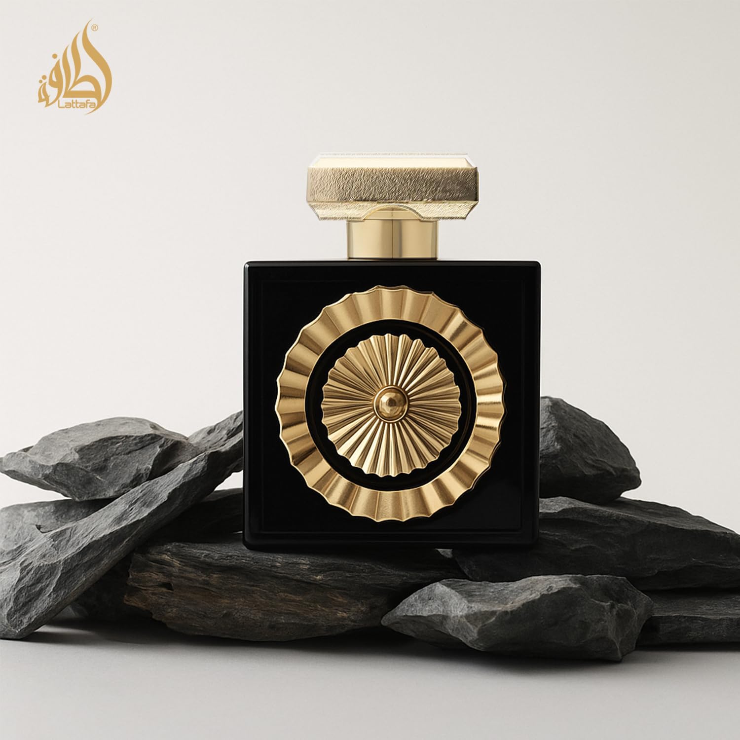 Lattafa Nebras sprayer mist, delivering amber vanilla warmth for casual and evening occasions.