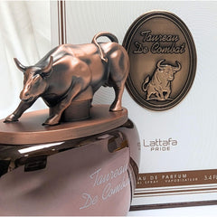 Lattafa Pride Taureau De Combat bottle cap close-up highlights luxury details.