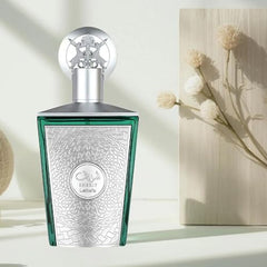 Lattafa Sherif opening notes of apple and bergamot evoke a fresh morning mood.