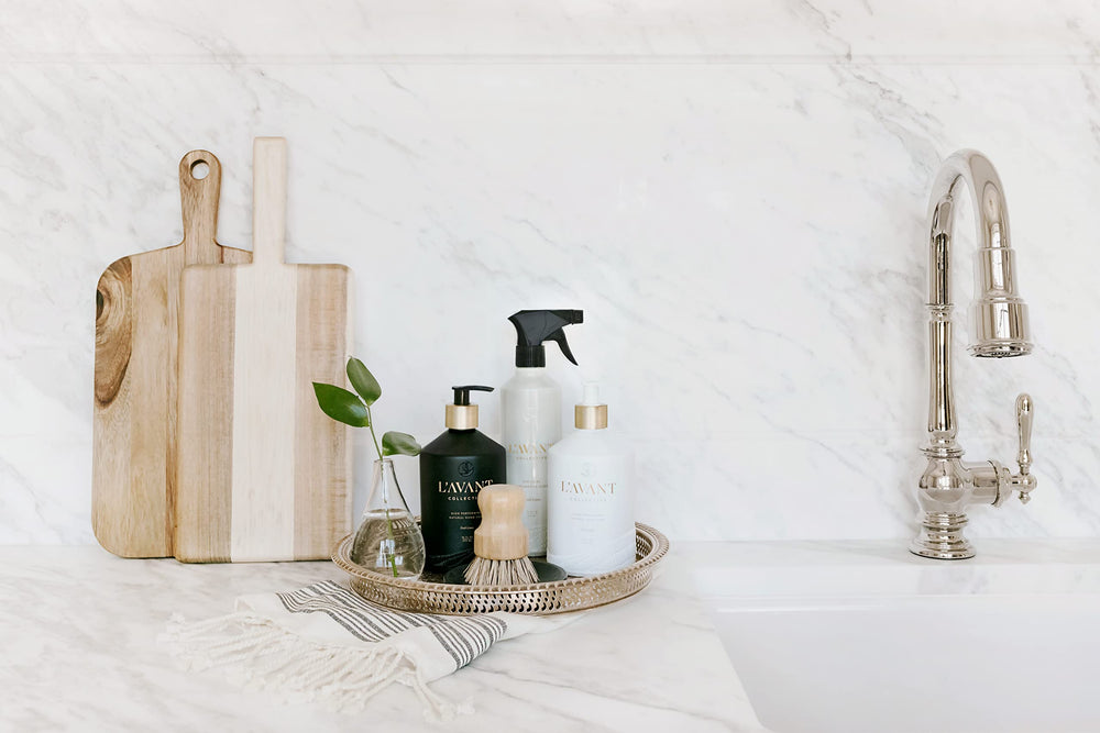 L'AVANT Collective hand soap label-closeup highlights organic ingredients and dye-free formula.