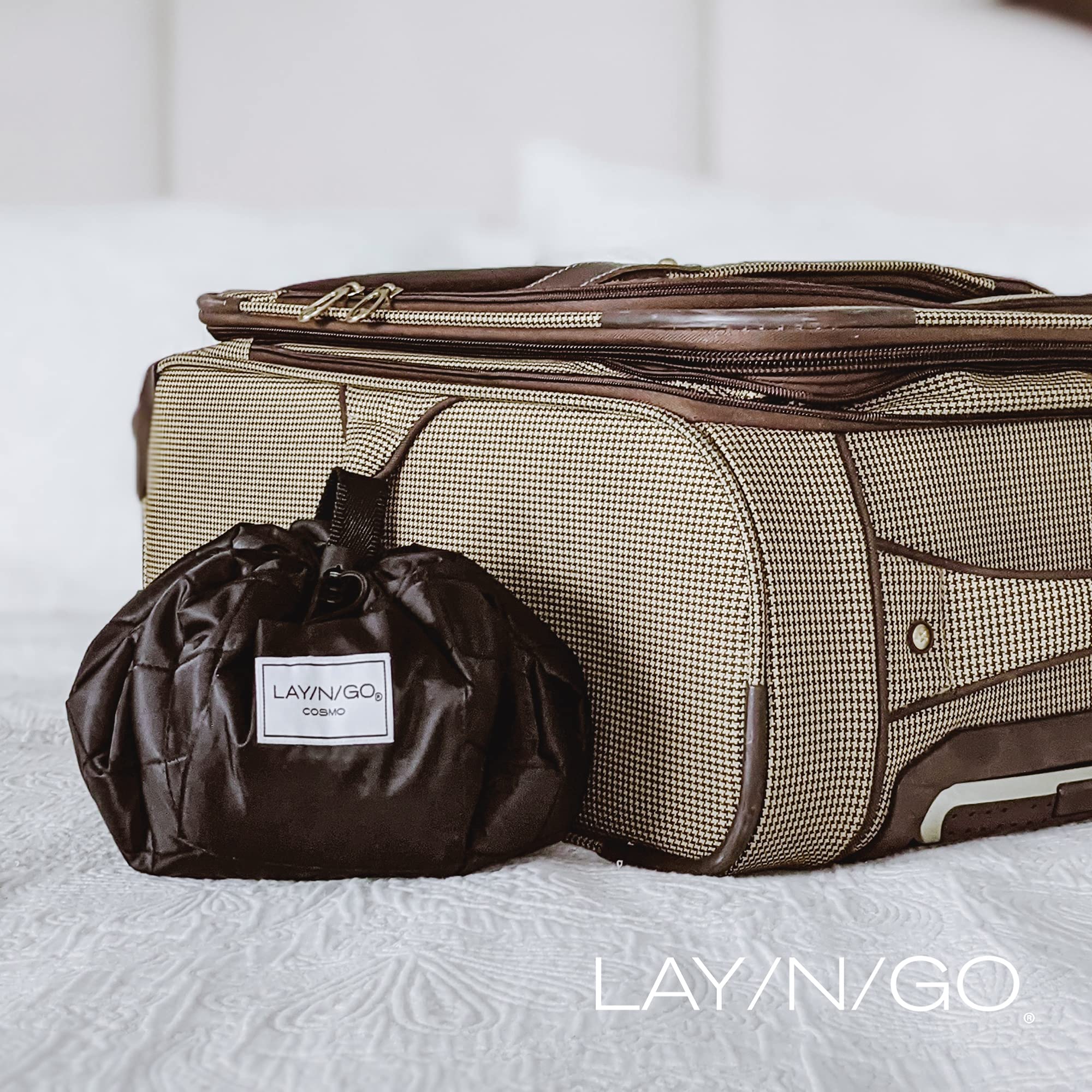 Lay-n-Go Cosmo bag metallic-gold finish adds sleek style.