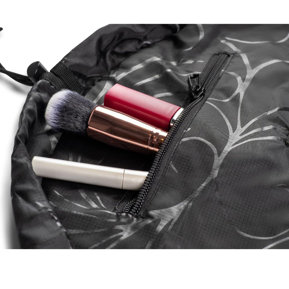 Lay-n-Go Cosmo water-resistant fabric wipes clean after spills and smudges