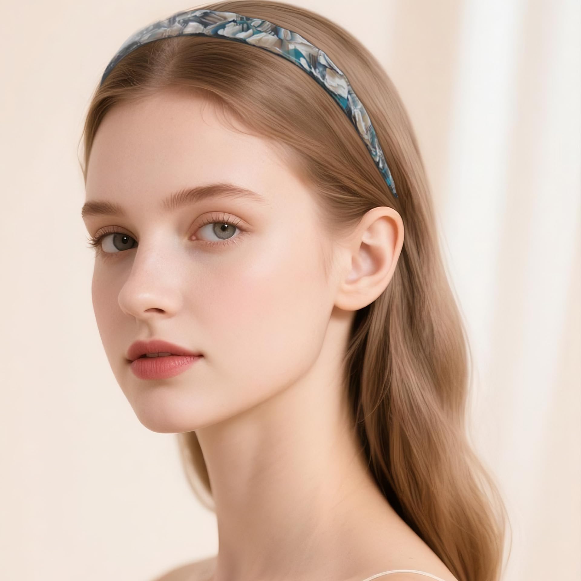 LAYONGMOLI acetate hairbands with teeth securing hair textures from thick to fine