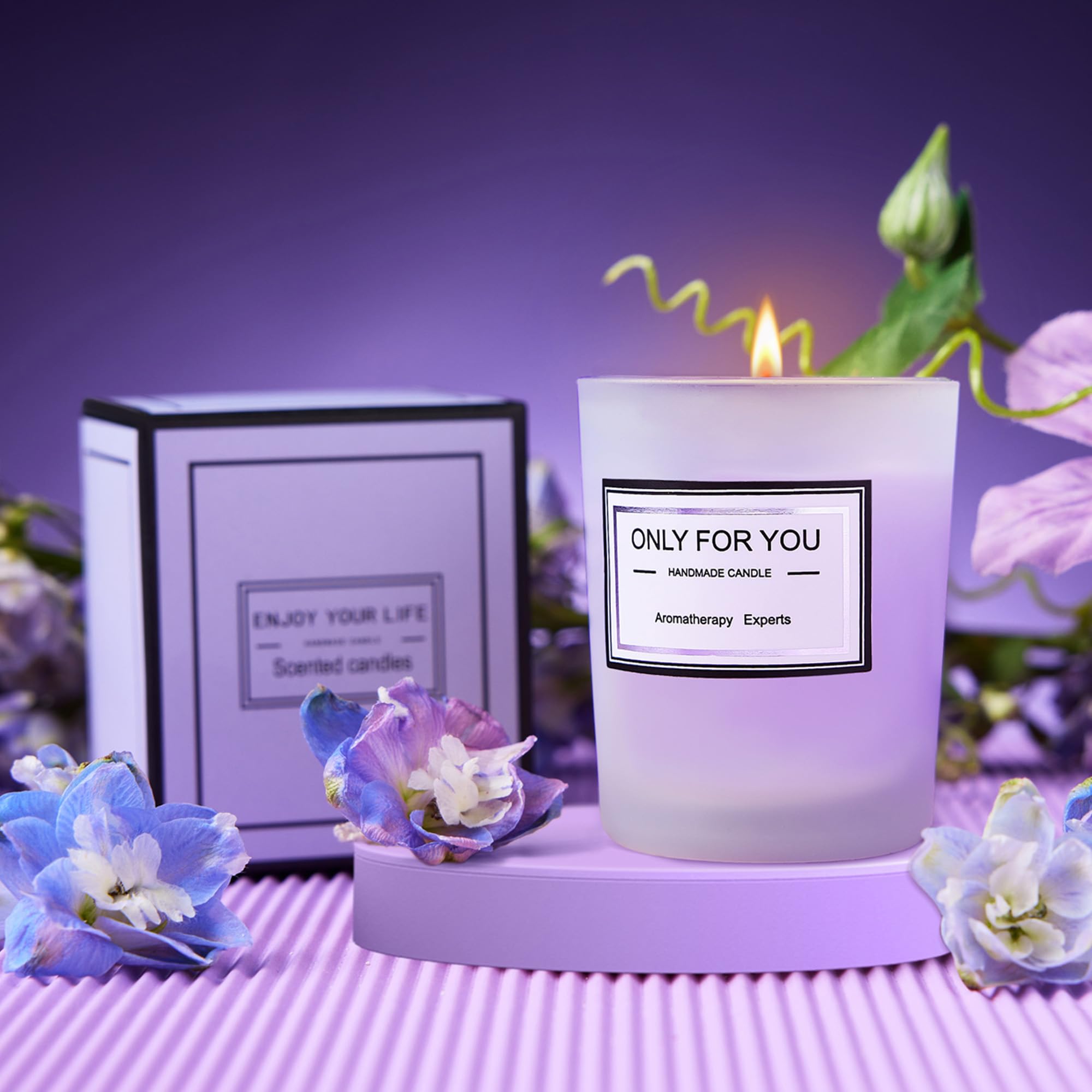 LE CADEAU lavender soap image highlights gentle cleansing and relaxation benefits.