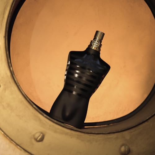 Le Male Parfum Intense spray bottle in action for daily sophistication
