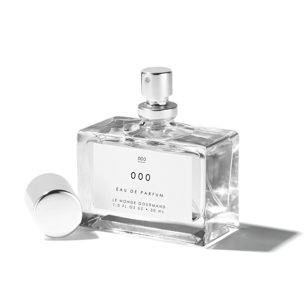 Le Monde Gourmand 000 sandalwood note bottle hint for warm evening aroma.