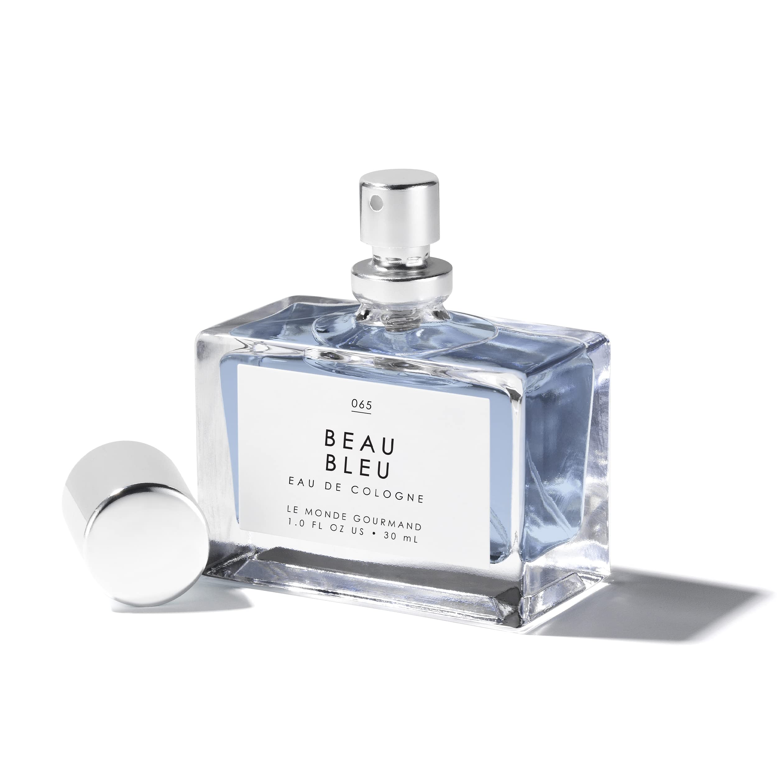 Beau Bleu musk tail adds depth to the layered scent look.