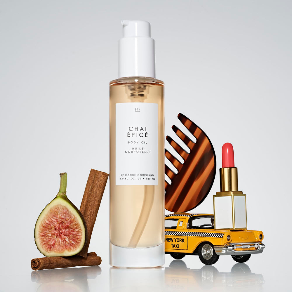Le Monde Gourmand Chai Épicé oil highlights warm amber and gingerbread mid-notes aroma.