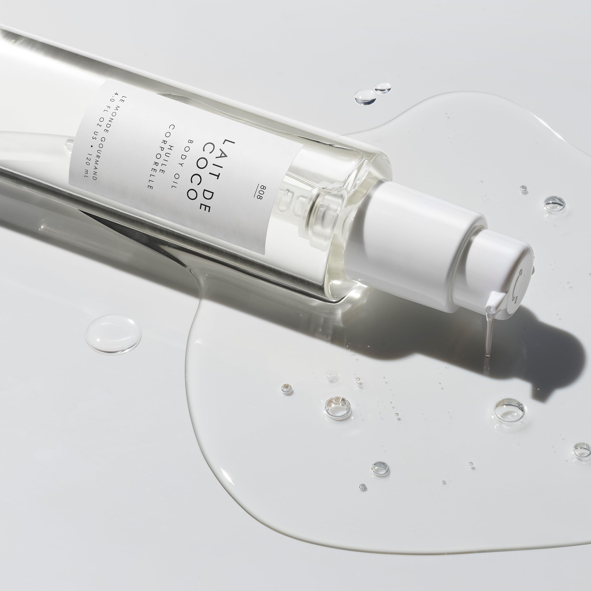 Layering the body oil with La Mousse and Eau de Parfum for scent.