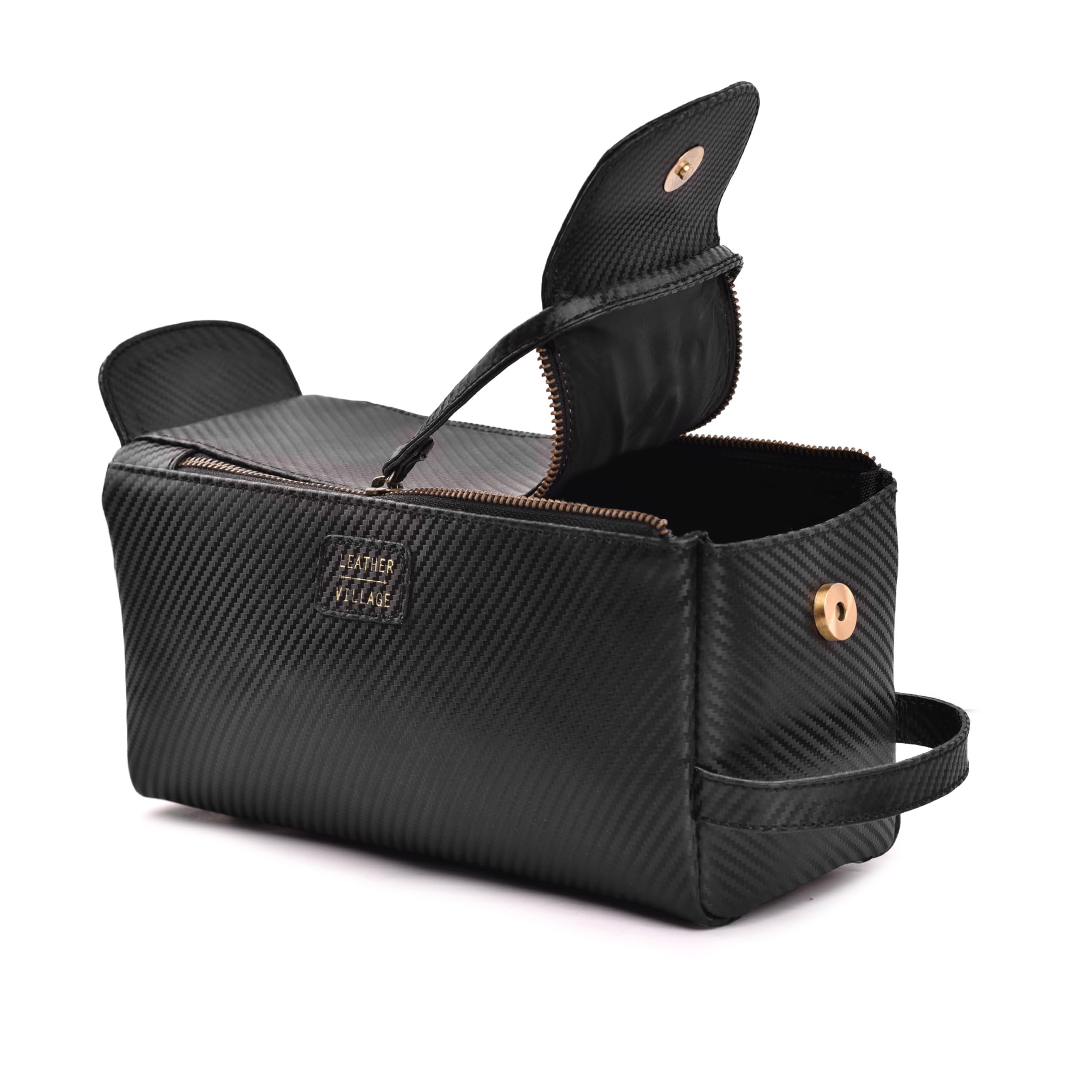 Leather Village carbon fiber pattern seamlessly embedded for long-lasting durability.
