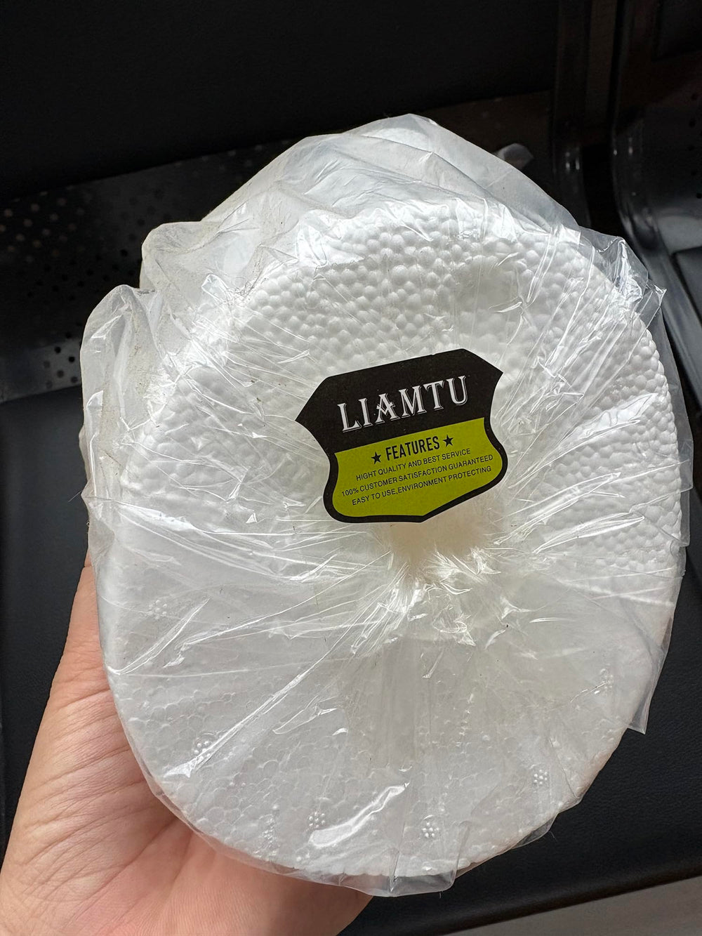 LIAMTU stable display head foam-white for professional wig fitting demos.