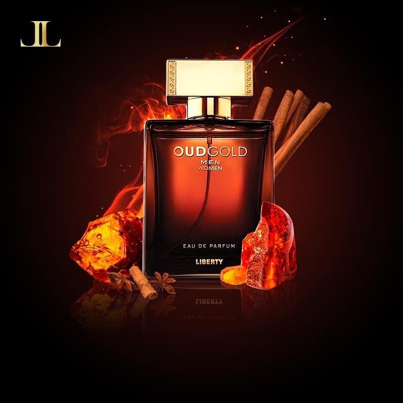Liberty Oud top-notes suggest fresh citrus opening for day-to-night versatility.