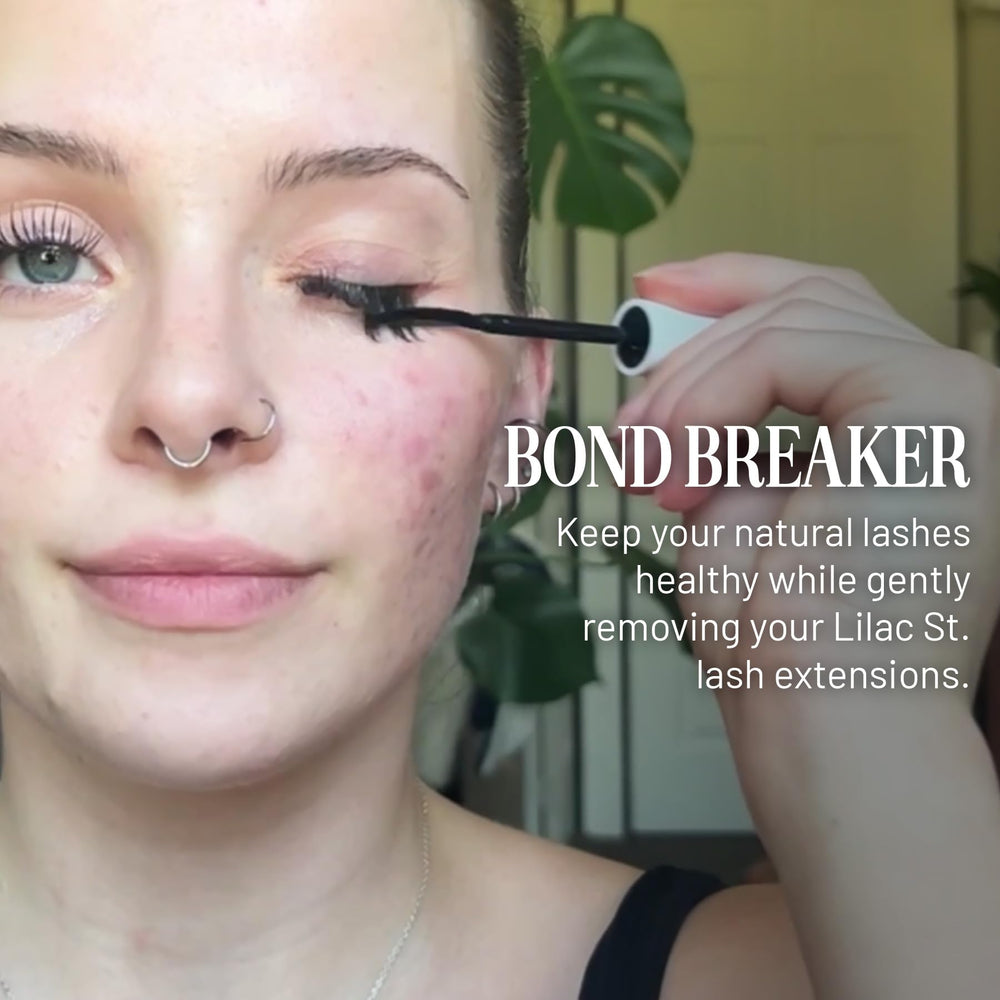 Lilac St Bond Breaker lash remover flat-side applicator aids quick, precise lash segment removal.