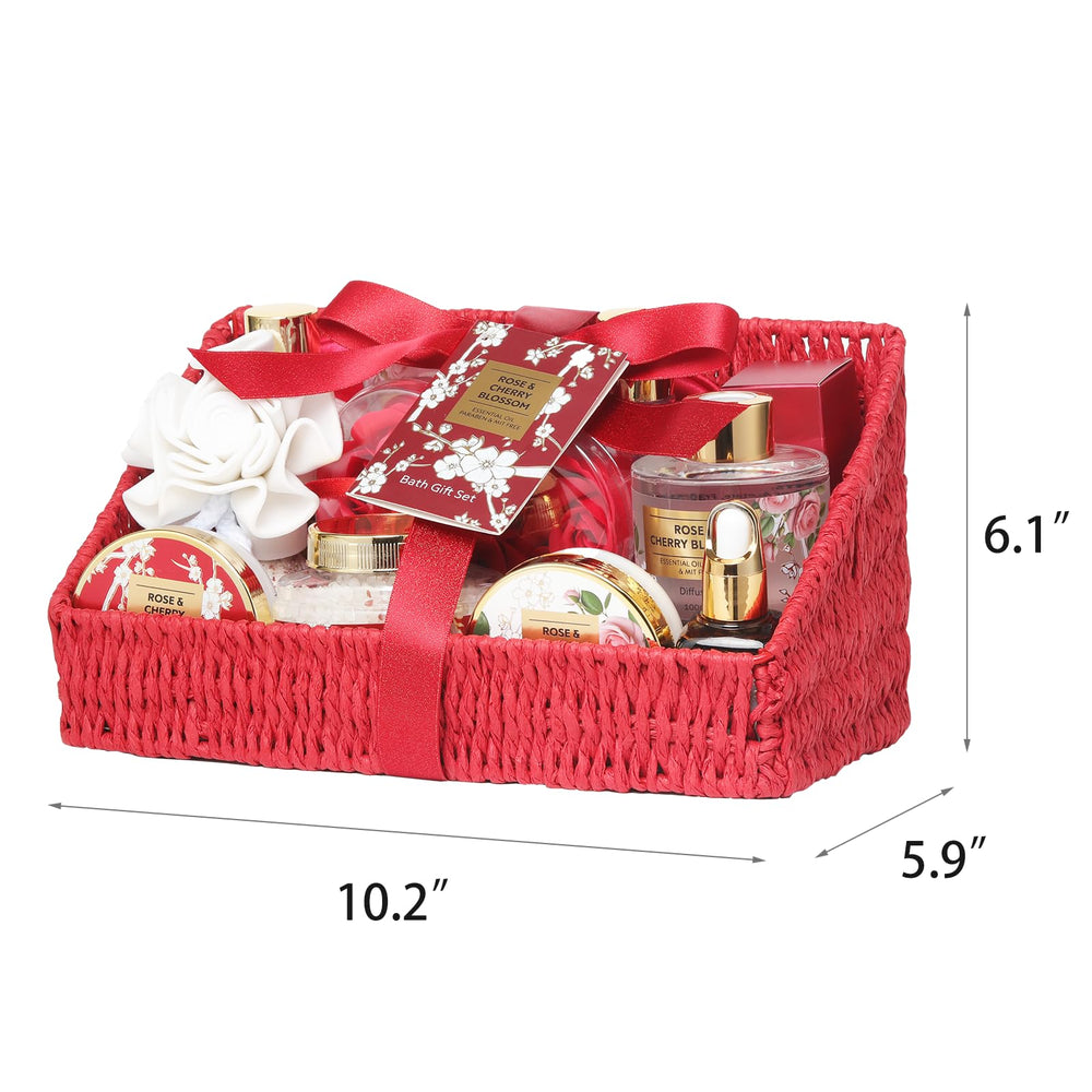 LILY ROY reusable basket with gift note enhances gifting presentation.