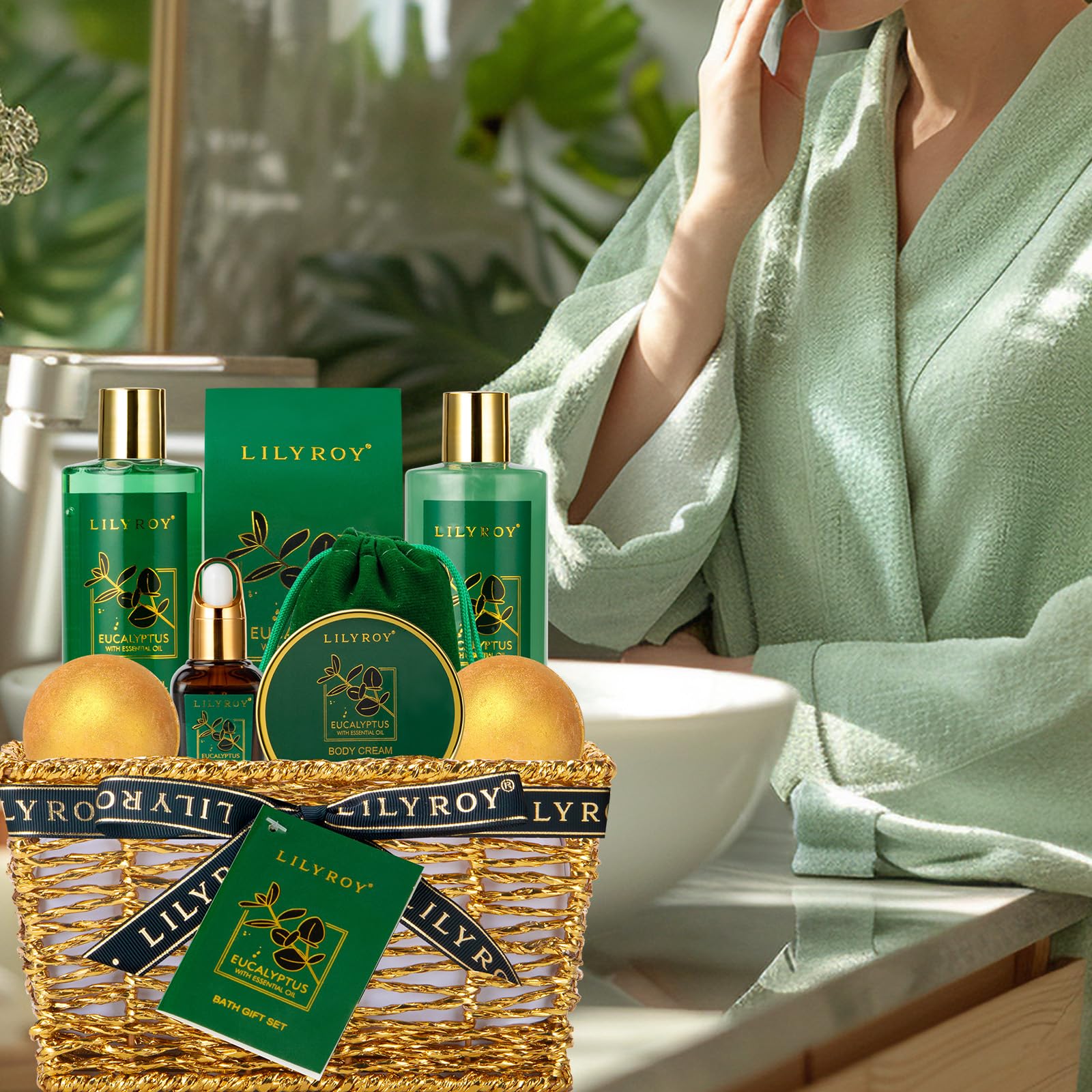 LILY ROY reusable golden basket with gift note for versatile storage.