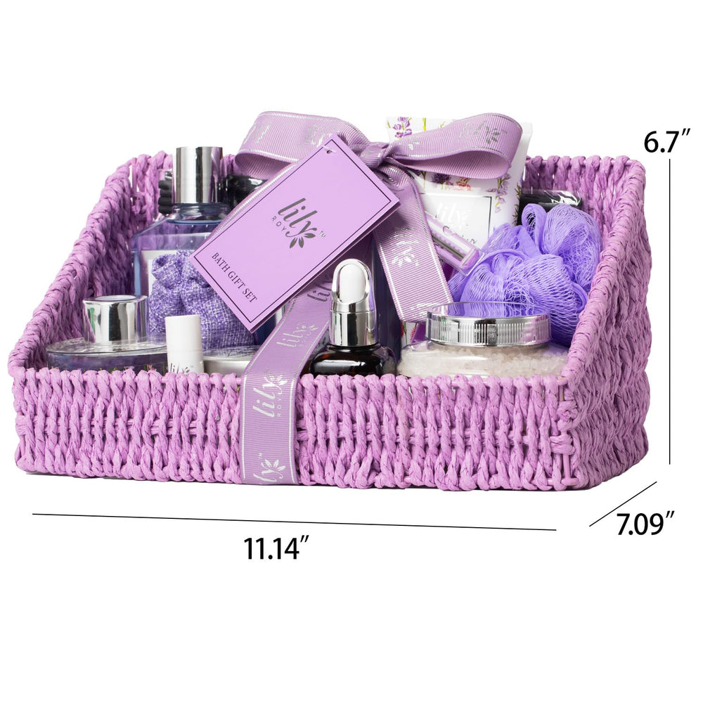 LILY ROY shower gloves and bath puff create a refreshing cleansing routine.