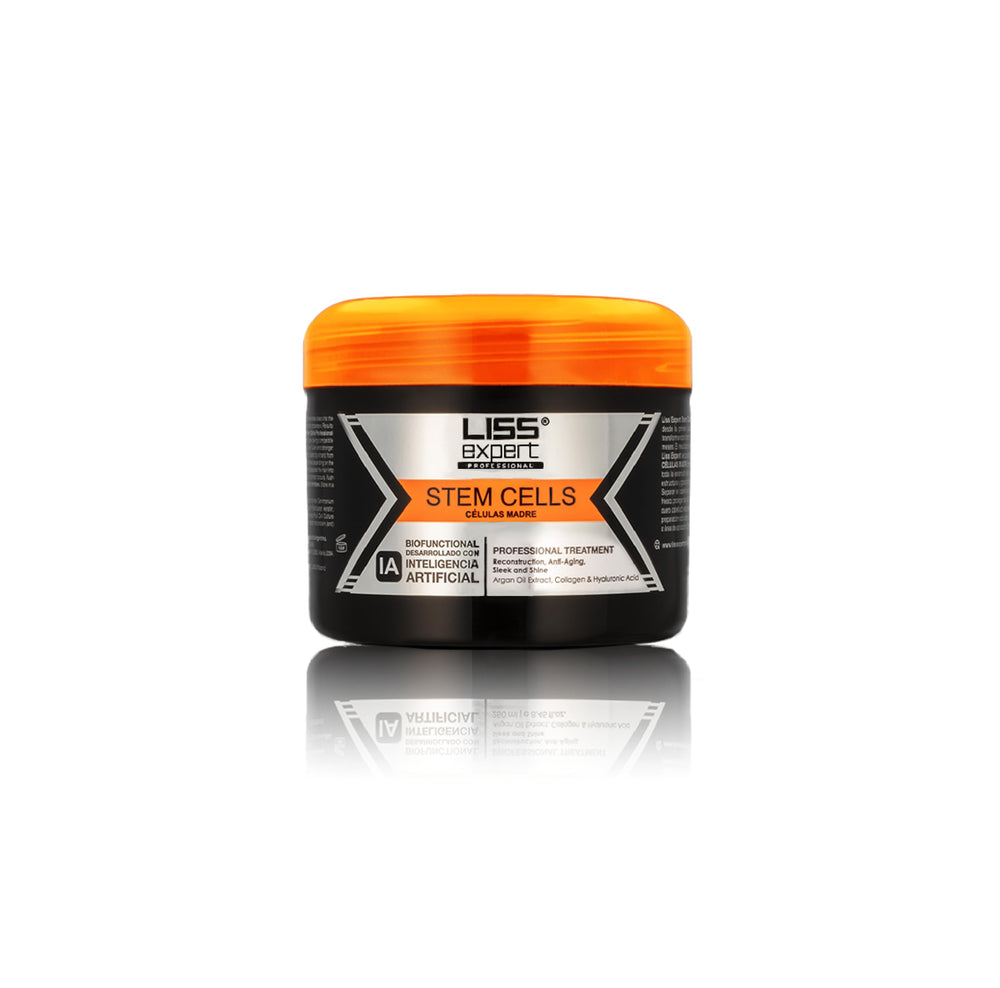 Liss Expert Stem Cells smoothing treatment bottle close-up for frizz control and shine.