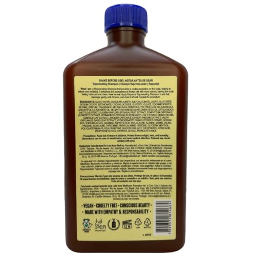 Lola shampoo lather on fine hair delivering a gentle, lightweight cleanse.