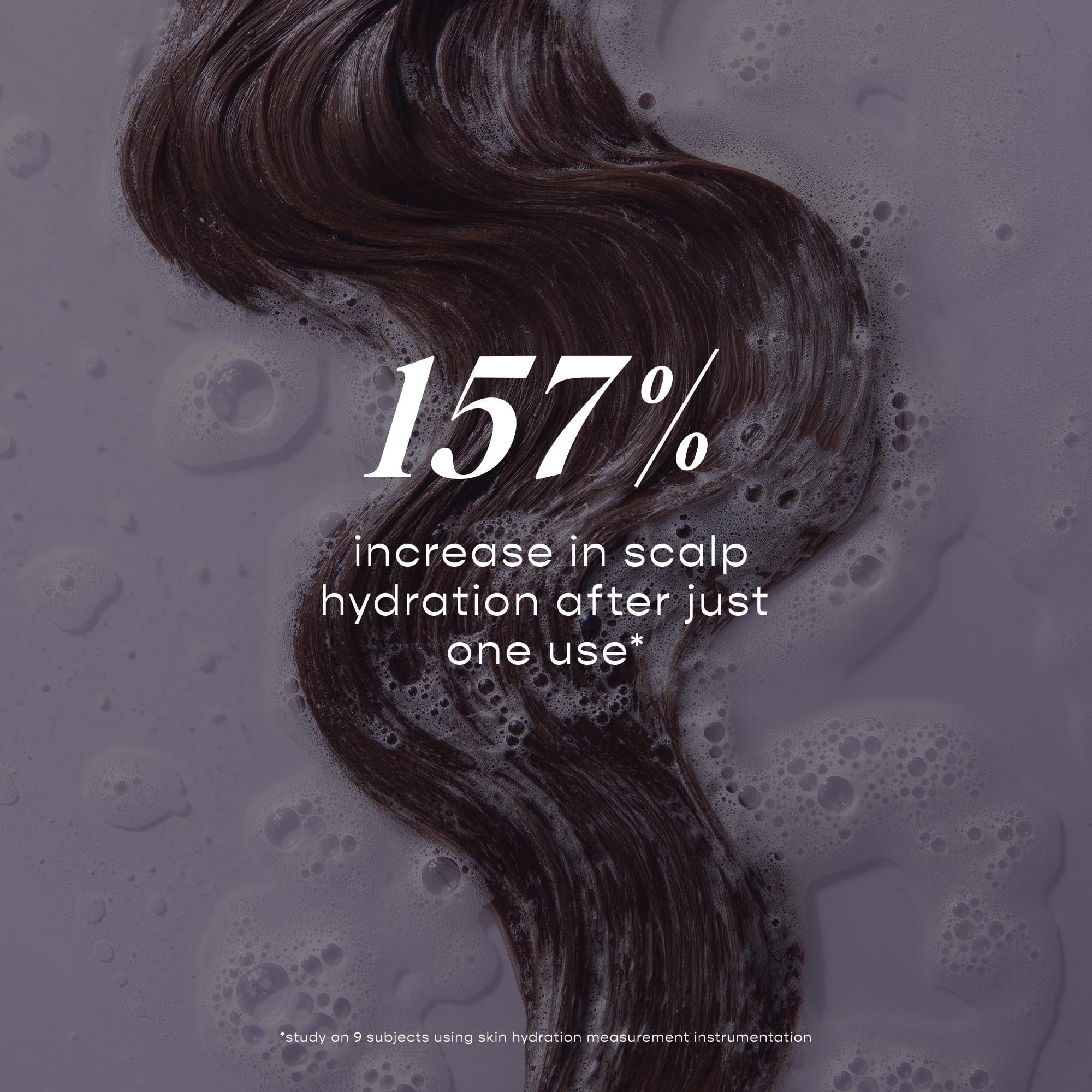 LolaVie Exfoliate Detox precision nozzle highlighting targeted root cleansing.