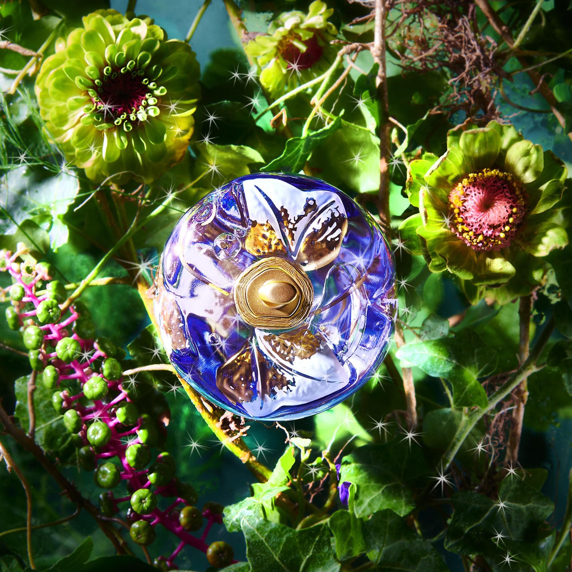 Lolita Lempicka Le Parfum packaging is recyclable and cruelty-free.