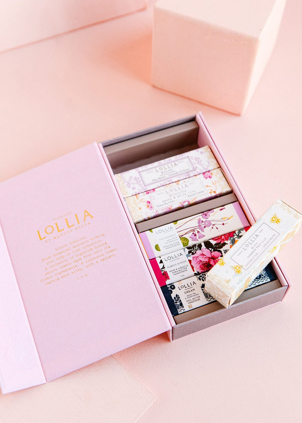 LOLLIA Petite Treat Handcreme Breathe close-up illustrates quick-absorbing hydration for daily use