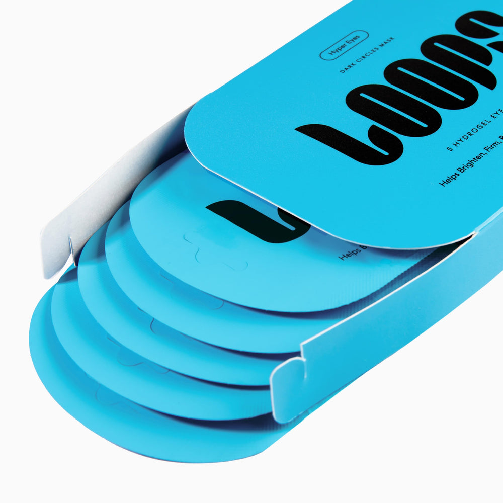 LOOPS Hyper Smooth Eye Mask being applied for a quick 10 minute refresh