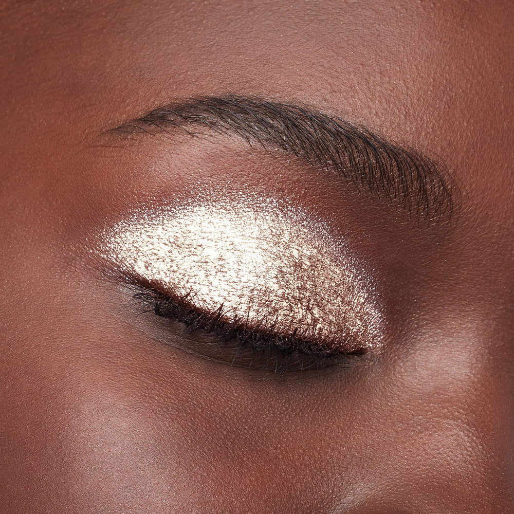 L'Oreal Paris Brilliant Eyes Diamond Drop bottle closeup highlights luxe shimmer