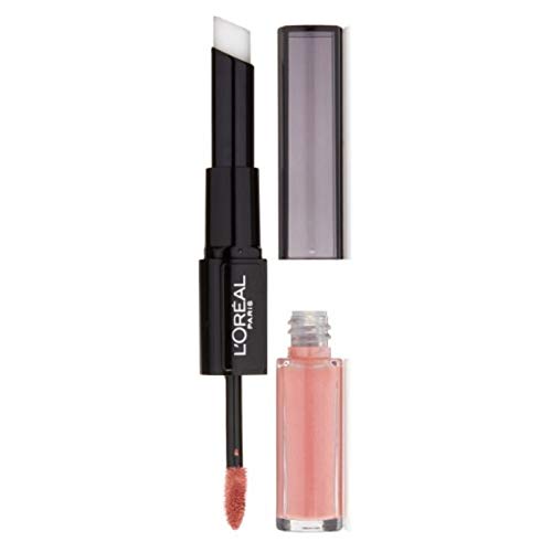 L'Oreal Paris Infallible Pro Last Lipstick transfer-proof swatch minimizes transfer on cups.